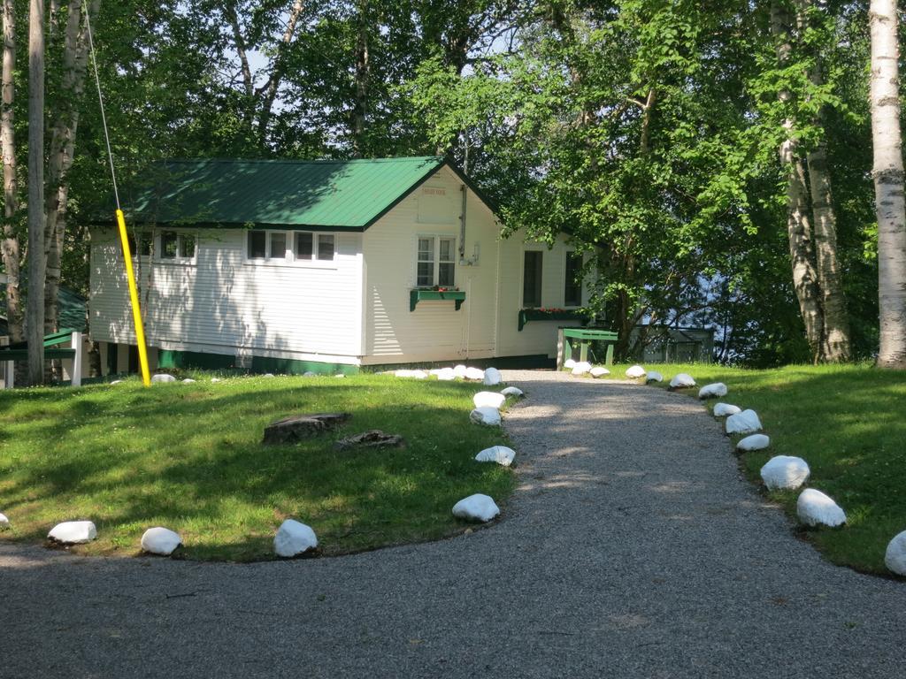 Birch Cliff Lodge On Baptiste Lake Highland Grove Exterior foto